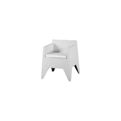 Picture Armchair with a comfortable seat with a pillow - Gansk