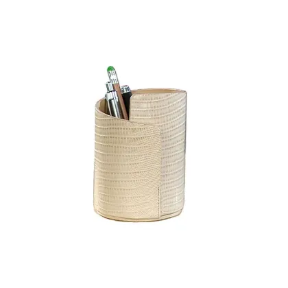 Picture Asymmetric pen holder