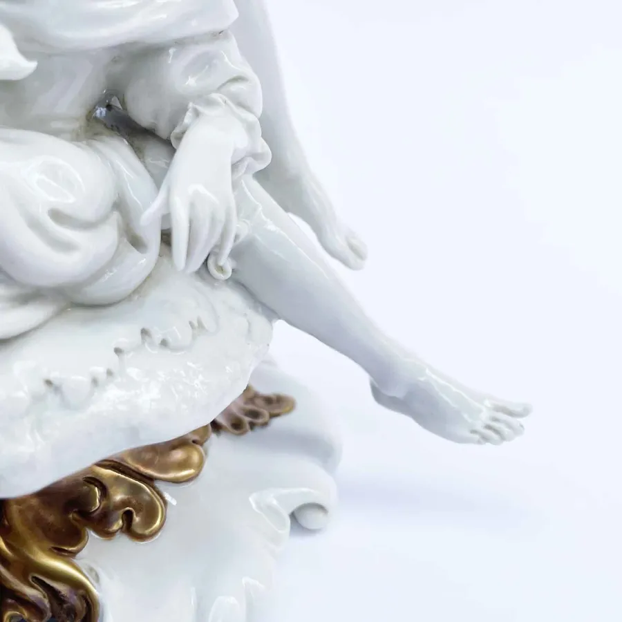 obrazek 6 Porcelanowa figura zakochanej pary z XX wieku