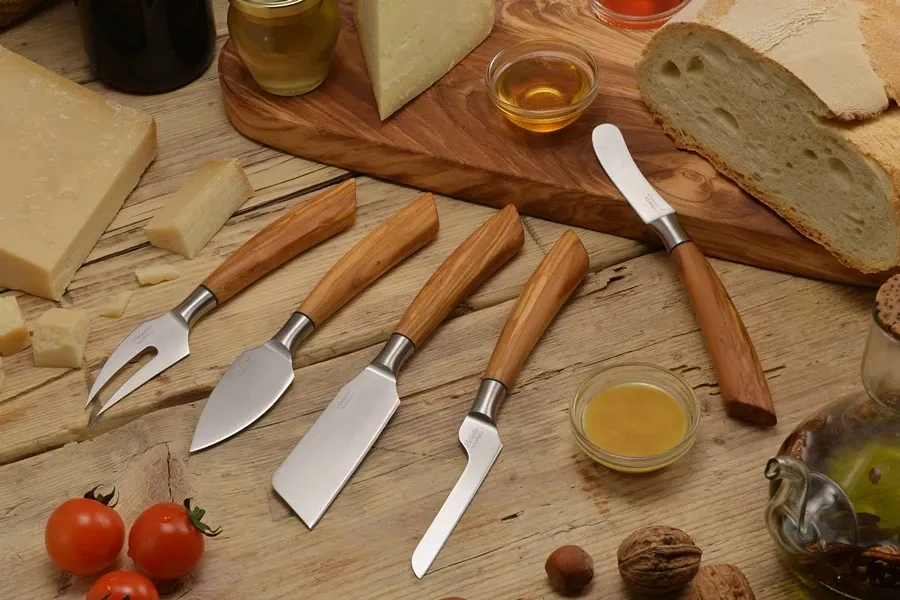 obrazek 2 Luksusowy nóż do parmezanu Saladini