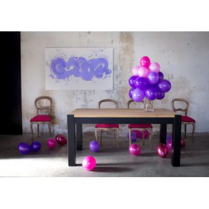 Zdjęcie Oryginalny stół do jadalni w nowoczesnym stylu