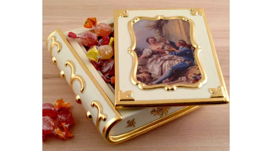 picture 1 Luxurious book-box for candies in the baroque style - Bruno Costenaro