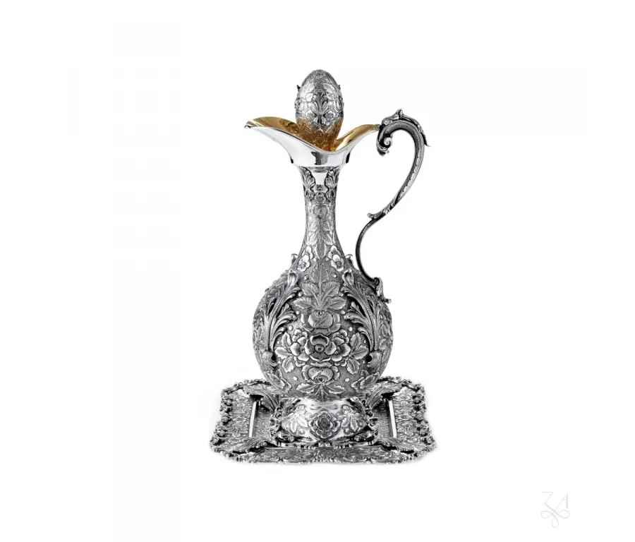 picture 1 Beautiful, richly decorated silver wine bottle with tray - Zaramella Argenti