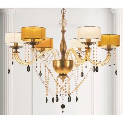 Zdjęcie Żyrandol 6-ramienny z cylindrycznymi kloszami z perforowanymi miseczkami i zawieszkami Swarovski - Il Paralume Marina