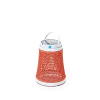 Zdjęcie Stylowa ogrodowa latarnia solarna w kolorze łososiowym