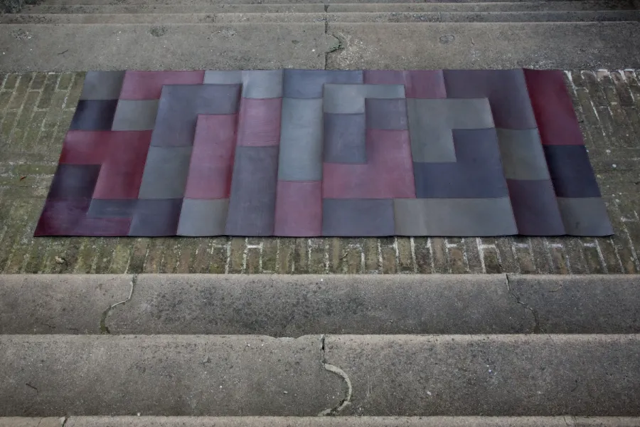 obrazek 1 Włoski ciemny dywan 100×240 cm