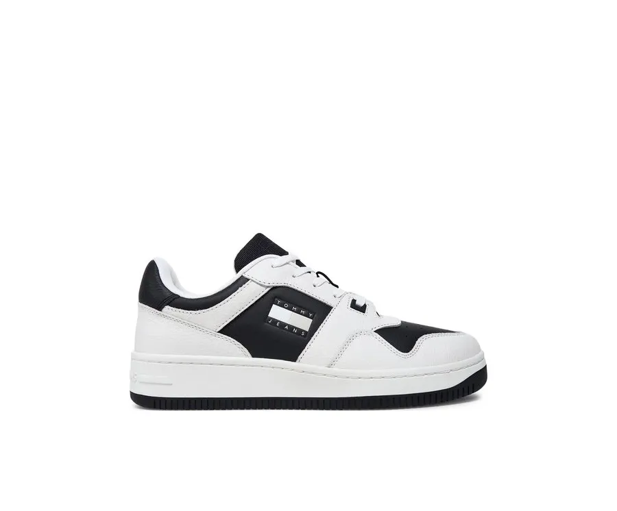 obrazek 1 Tommy Jeans Sneakersy Tjm Retro Basket Cupsole Tumble EM0EM01513 Biały