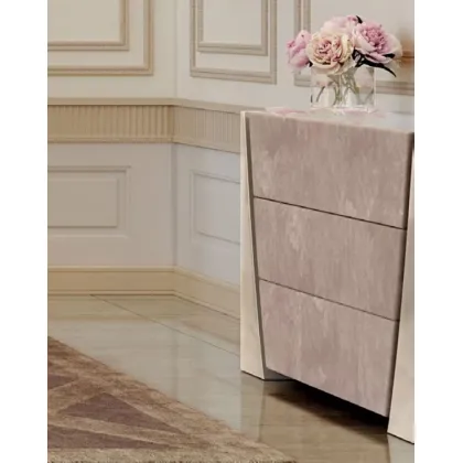 Zdjęcie Elegancka szafka do sypialni Silhouette - OPR House