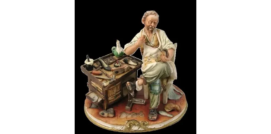 obrazek 1 Szewc z porcelany - figurka salonowa