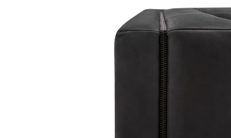 obrazek 3 Czarna prestiżowa sofa do stylowych wnętrz - Daytona
