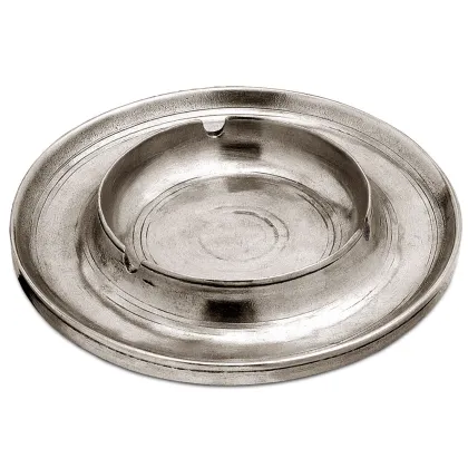 Picture Luxurious ashtray made of pewter