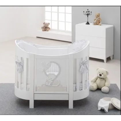 Zdjęcie Włoskie białe owalne łóżeczko - Italbaby