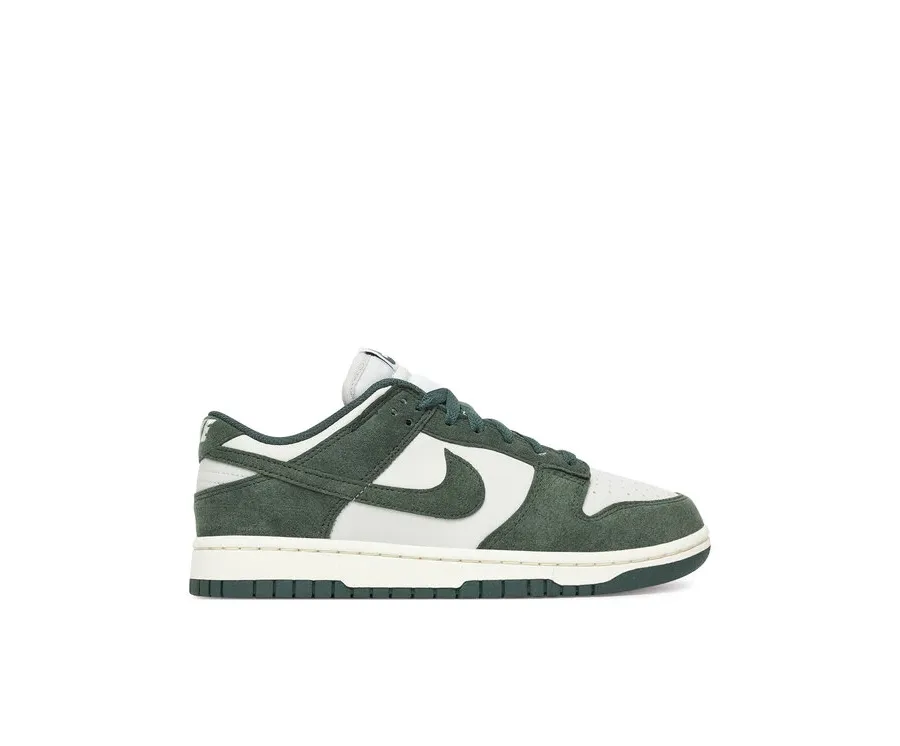 obrazek 1 Nike Sneakersy Dunk Low HJ7673 002 Biały