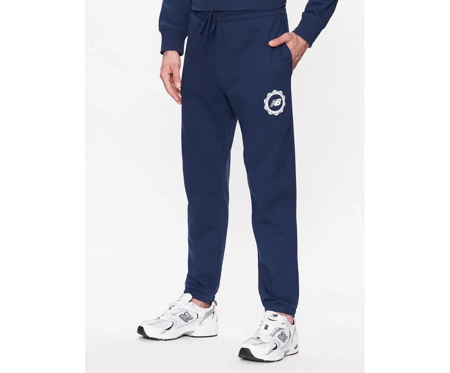 obrazek 1 New Balance Spodnie dresowe MP31902 Granatowy Regular Fit