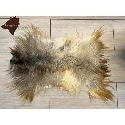 Zdjęcie Wyszukany skórzany dywan do domu
