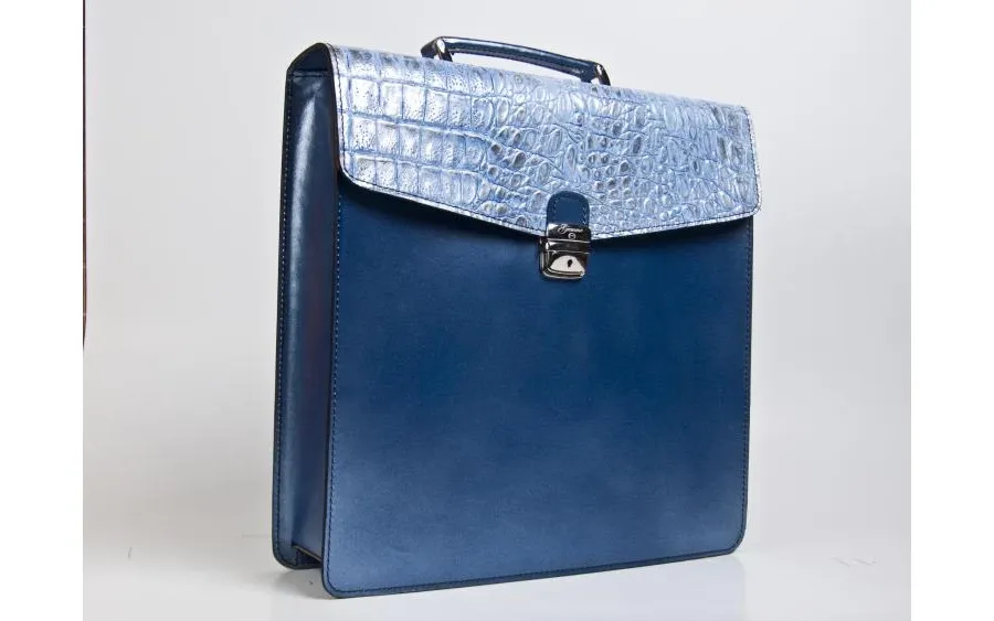picture 1 Beautiful leather briefcase