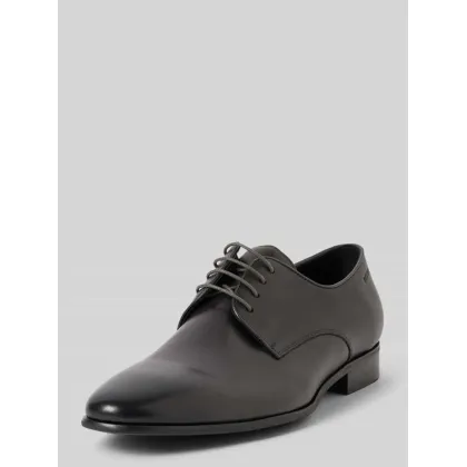 Zdjęcie Buty sznurowane ze skóry z detalem z logo