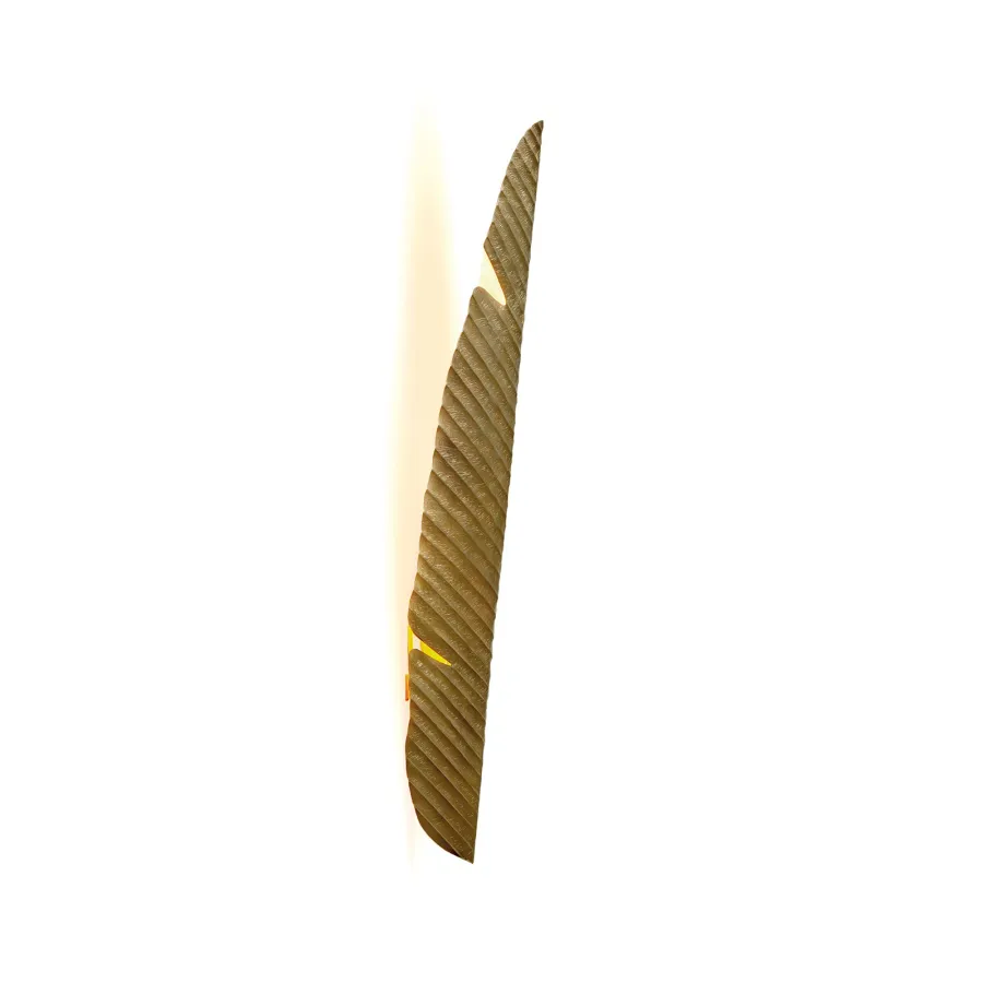 obrazek 5 Lampa ścienna wykonana z rzeźbionego i polerowanego mosiądzu do eleganckiego wnętrza - Ginger & Jagger