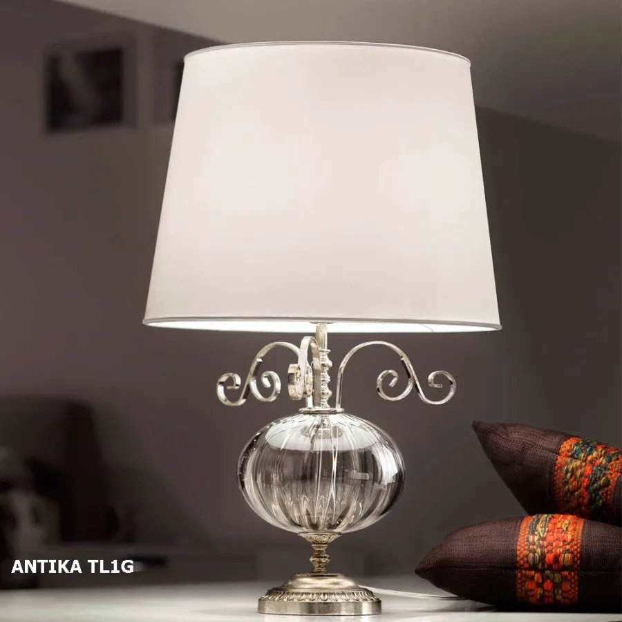 obrazek 7 Antyczna lampka nocna od włoskiego producenta - Antika