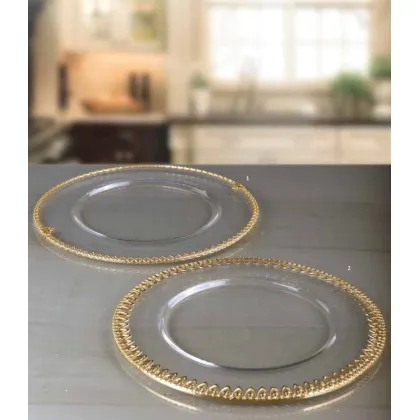 Zdjęcie Zdobione talerze kryształowe z Włoch do jadalni