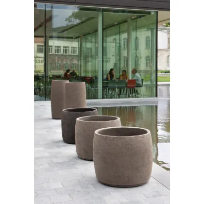 Zdjęcie Elegancka donica do ogrodu - Atelier Vierkant