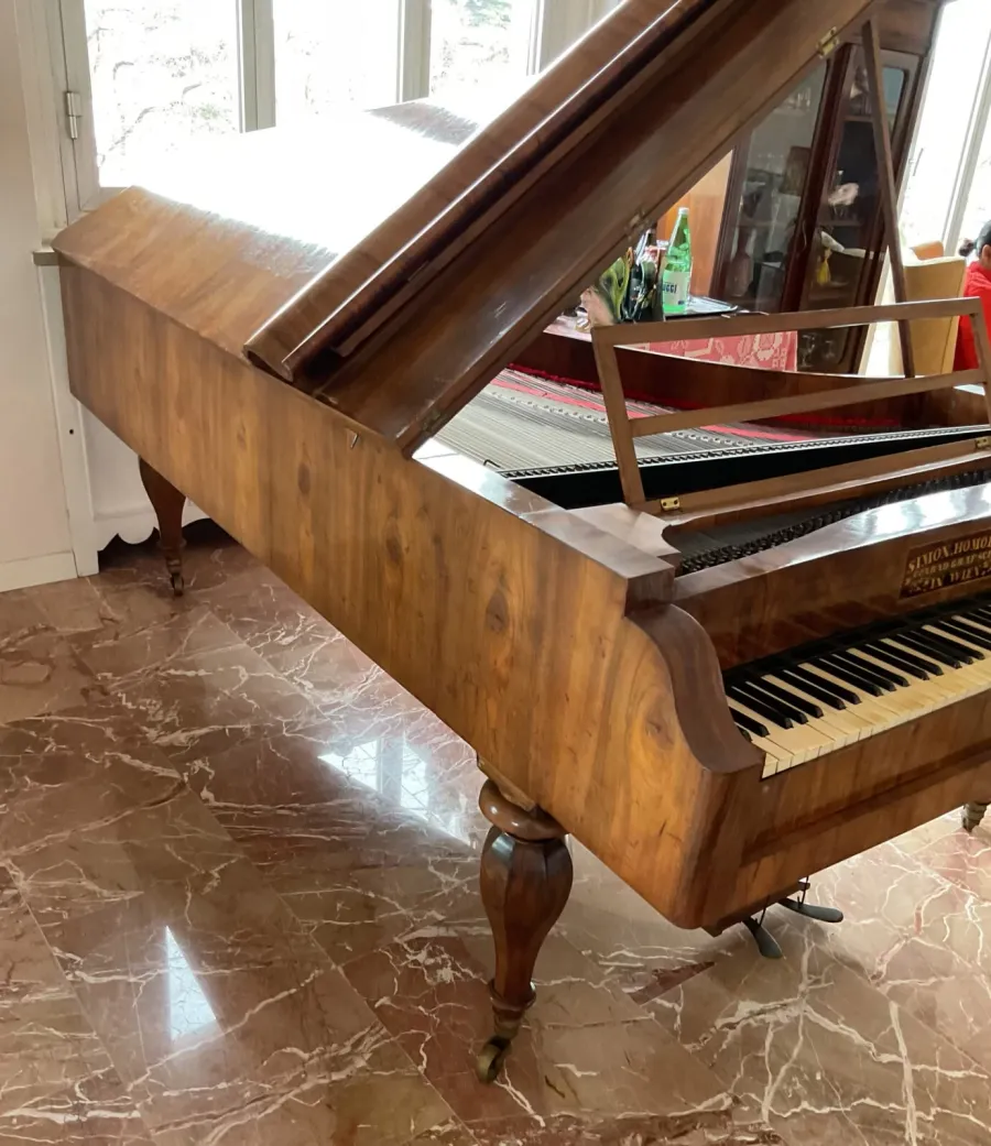 obrazek 4 Elegancki antyczny fortepian z XIX wieku