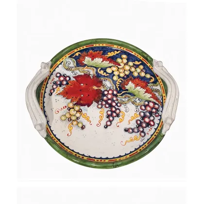 Picture A stylish Italian platter decorated with a vine motif