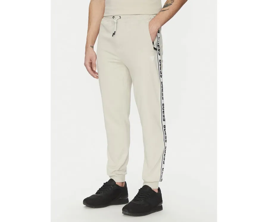 obrazek 1 Guess Spodnie dresowe Z2YB19 K6ZS1 Écru Regular Fit