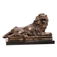 Picture Beautiful bronze lion sculpture in classical style