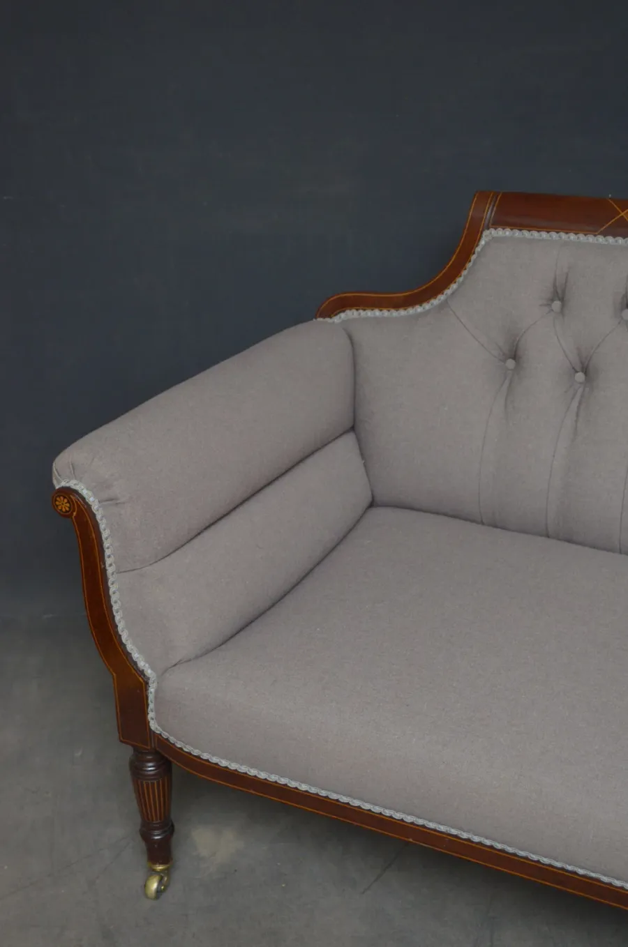 obrazek 8 Mahoniowa, późnowiktoriańska sofa - antyk z 1890 roku po renowacji