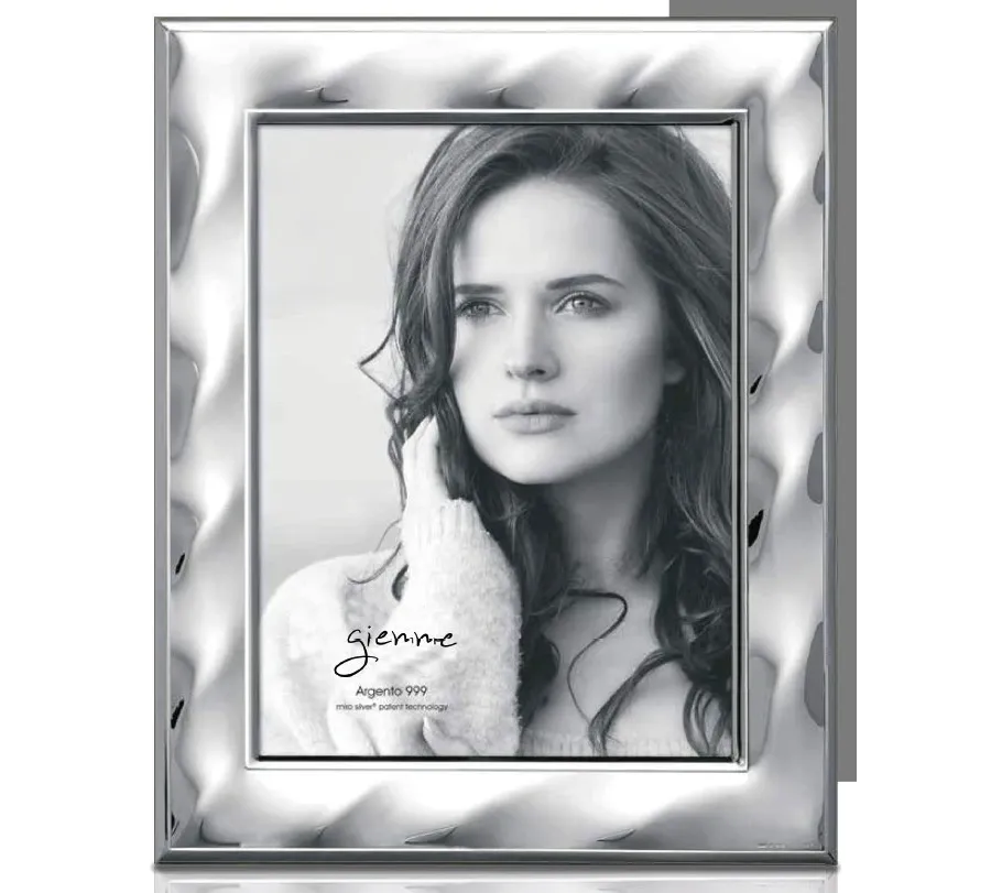 picture 1 Photo frame 13x18 cm in silver with a beautiful border