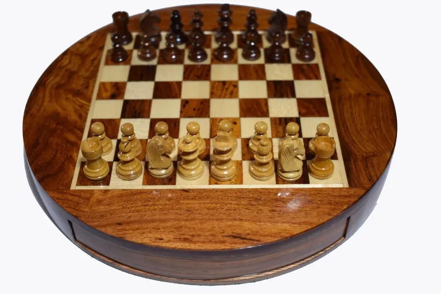 obrazek 2 Ręcznie zdobione figury magnetyczne z planszą do gry królewskiej - The Chess Empire