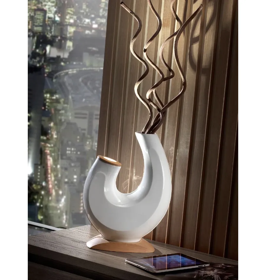 obrazek 1 Lampa i wazon w jednym z porcelany oraz drewna