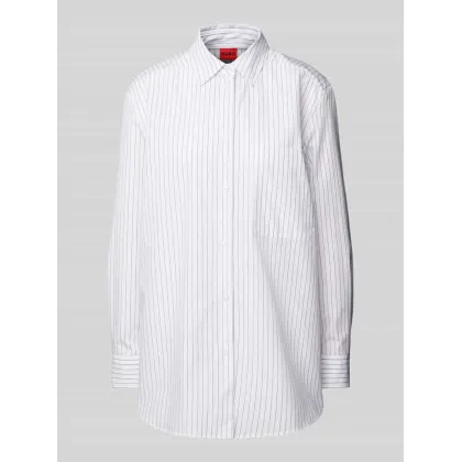 Zdjęcie Bluzka koszulowa o kroju oversized z kieszenią na piersi