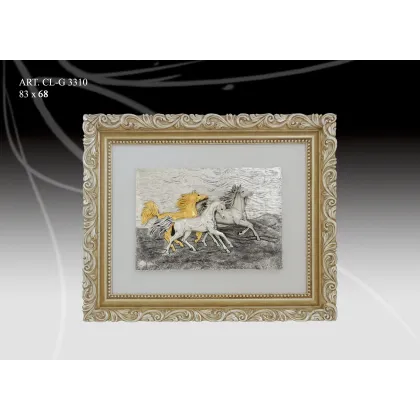 Zdjęcie Subtelny obraz trzech pędzących koni