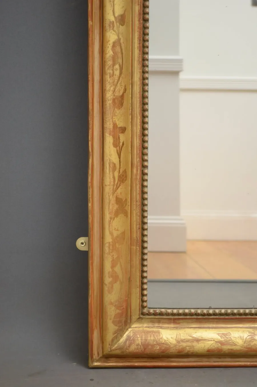obrazek 9 Atrakcyjne pozłacane XIX-wieczne lustro Giltwood