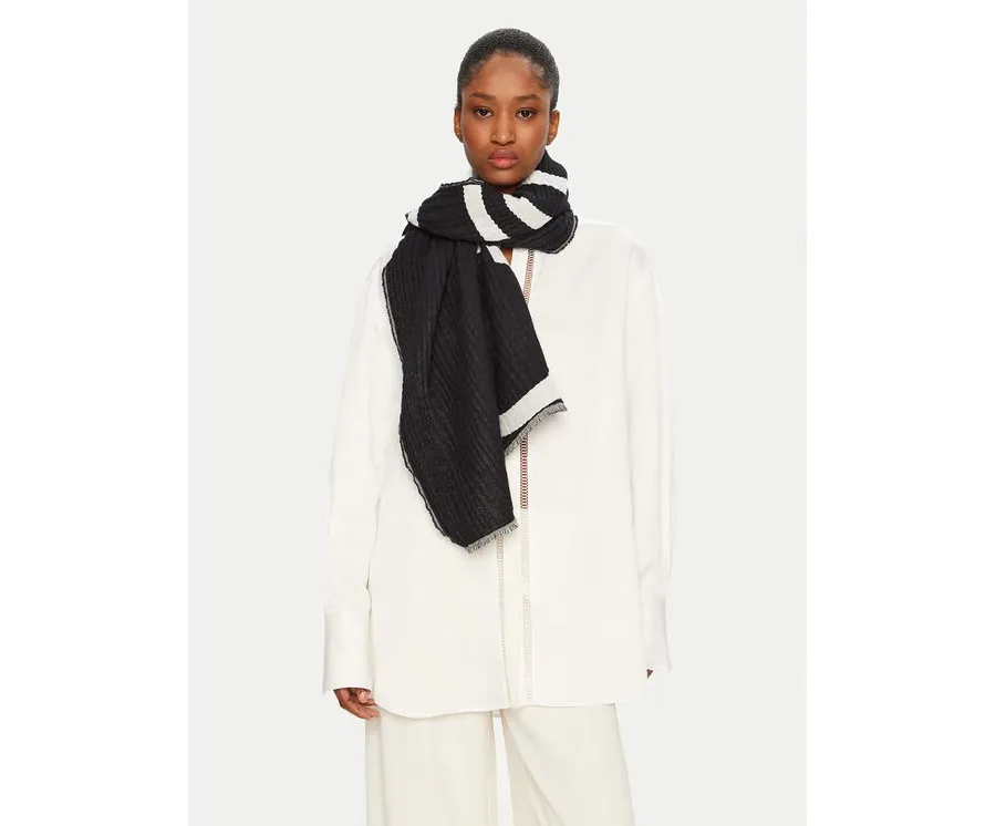 obrazek 1 Calvin Klein Szal K60K612879 Czarny
