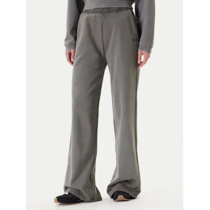 Zdjęcie Guess Spodnie dresowe V5RB17 KCOS1 Szary Regular Fit