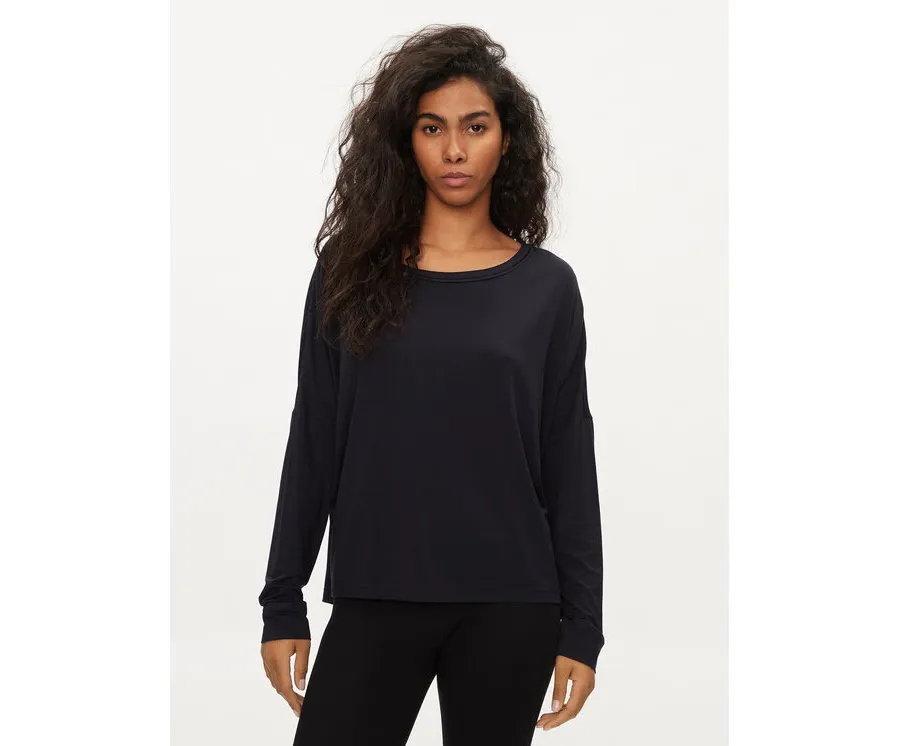 obrazek 1 Tommy Hilfiger Bluzka UW0UW05196 Granatowy Relaxed Fit