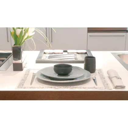 Picture Linen placemats for Tiffany place settings