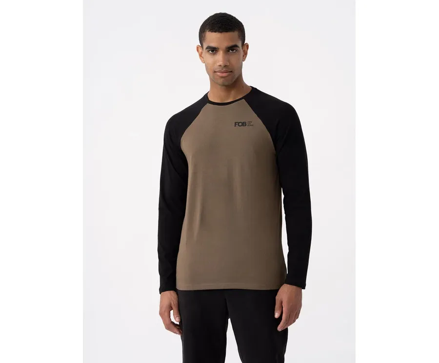 obrazek 1 4F Longsleeve 4FAW23TLONM162 Brązowy Regular Fit
