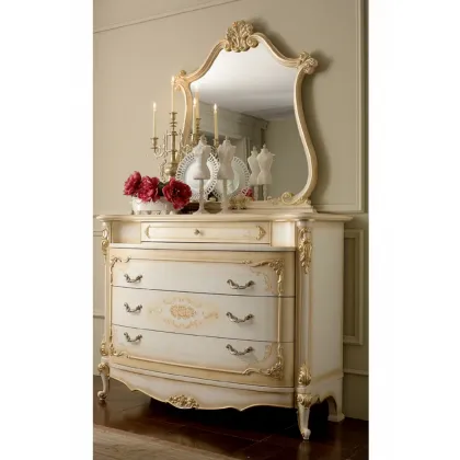 Zdjęcie Piękne klasyczne lustro do komody