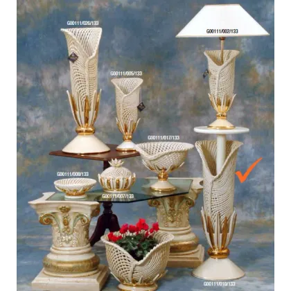 Zdjęcie Designerska ceramiczna kolumna ze złotem