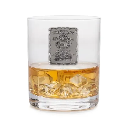 Zdjęcie Szklanka do whisky z cynowym emblematem ”Najlepsza babcia na świecie” – prezent dla cudownej babci