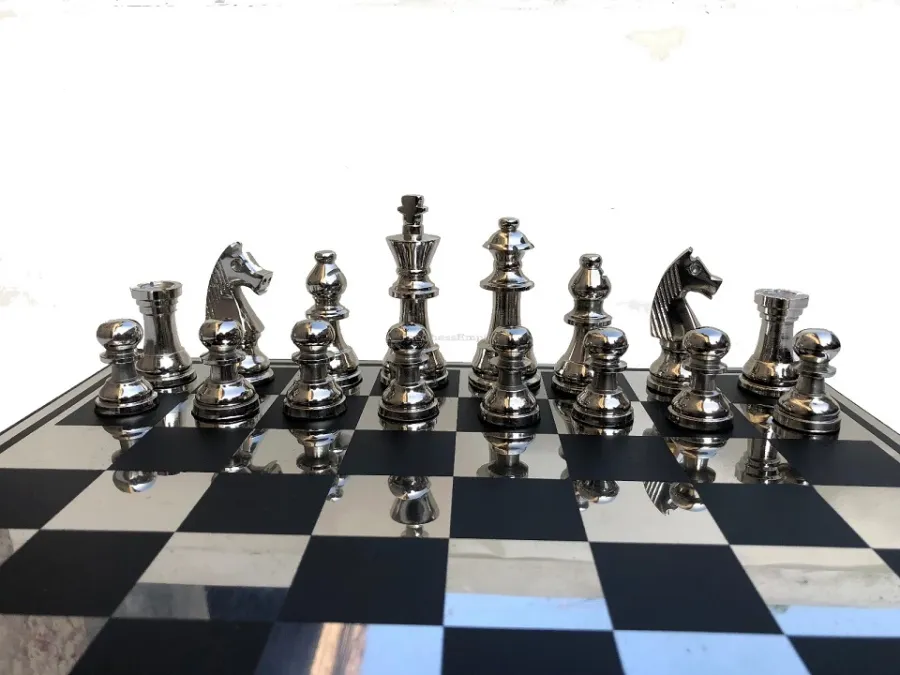 obrazek 5 Wykonany z aluminium pakiet szachowy - The Chess Empire