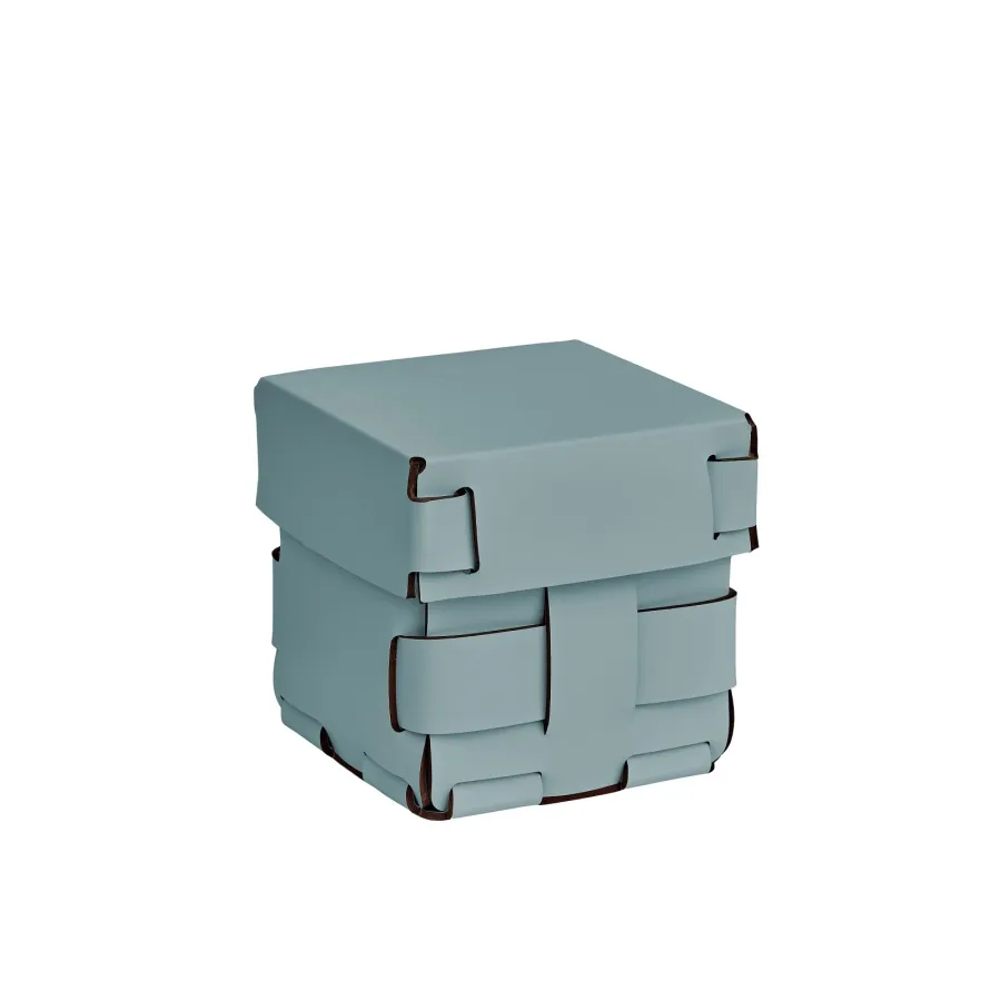 obrazek 1 Stylowy mały koszyk Bottega 12x12xH13 cm w kolorze pastelowego błękitu