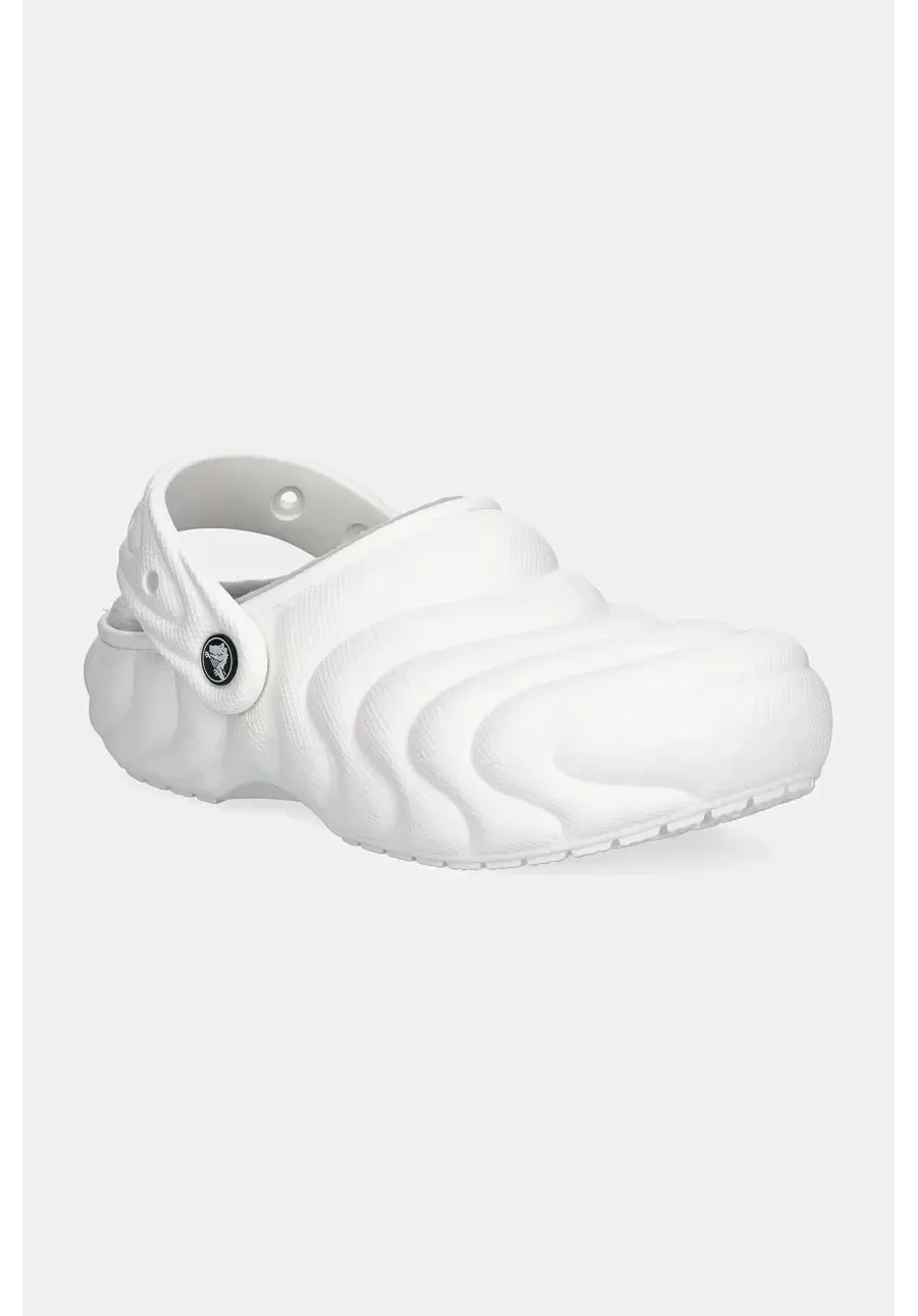obrazek 1 Crocs kapcie Classic Lined Overpuff Clog damskie kolor biały 210059