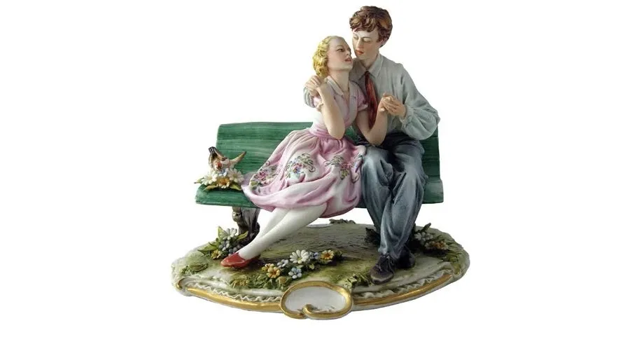 obrazek 1 Elegancka figurka pary zakochanych