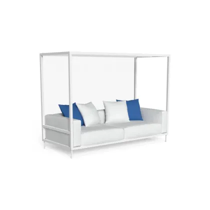 Zdjęcie Włoska sofa ogrodowa w pięknym wydaniu