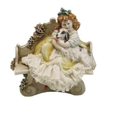 Zdjęcie Dziewczynka z pieskiem  - porcelanowa figurka